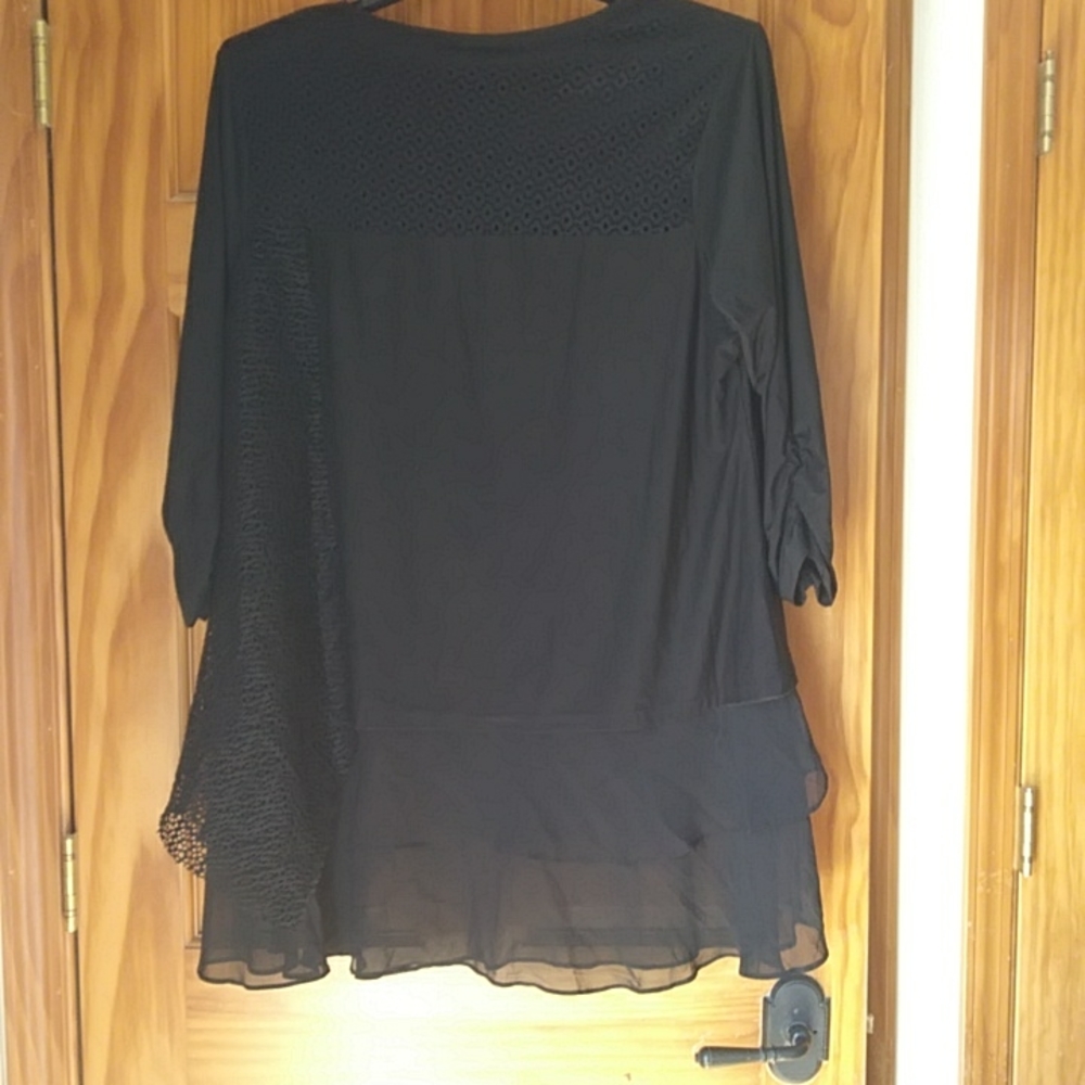 Style & Co 2X Lace and Ruffle Tunic - Picture 10 of 11